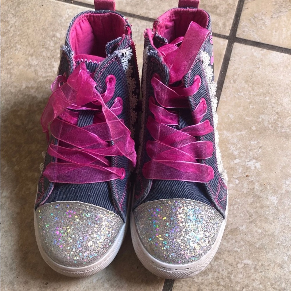 Mickey Mouse shoes
